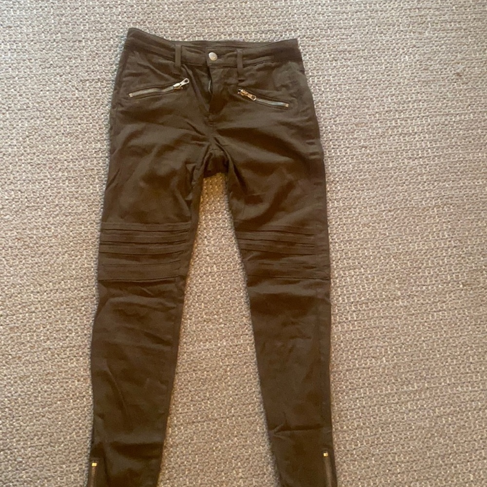 Joes jeans. Army green/dark tan. 25